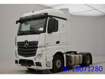 Tractor unit Mercedes-Benz Actros 1845/1945LS