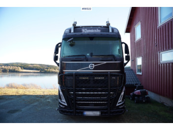 Tractor unit Volvo FH: picture 2