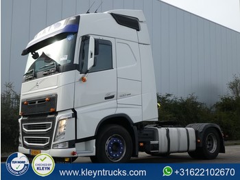 Tractor unit Volvo FH 460 globetrotter: picture 1