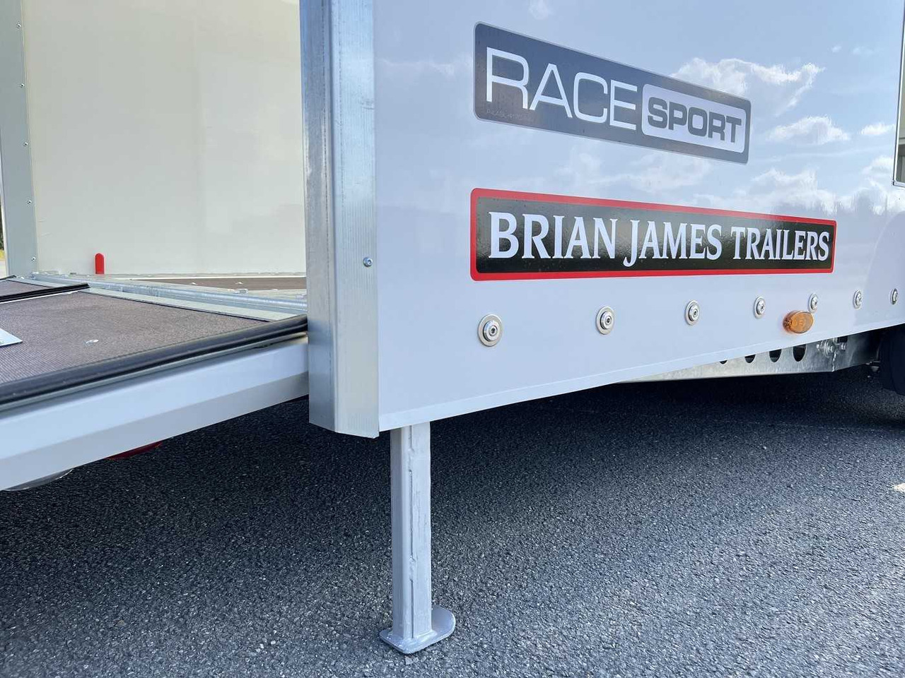 New Autotransporter trailer BRIAN_JAMES Race Sport Autotransporter geschlossen: picture 12