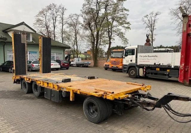 Low loader trailer for transportation of heavy machinery Goldhofer TUP-L3-22/80: picture 2