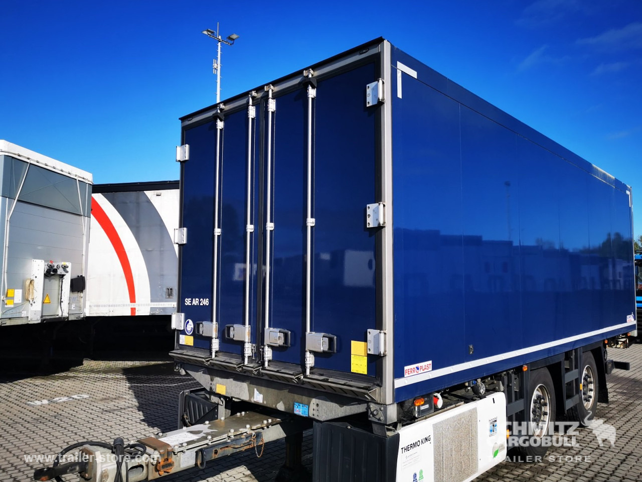 Refrigerator trailer SCHMITZ Anhänger Tiefkühler Standard Taillift: picture 12