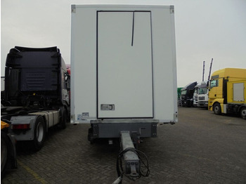 Closed box trailer bodden + 2 axle: picture 2