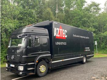 Box truck Mercedes-Benz 1824