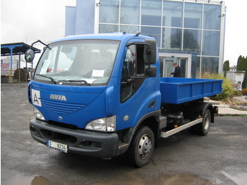 AVIA D100 4x2Abrollkipper - Container transporter/ Swap body truck