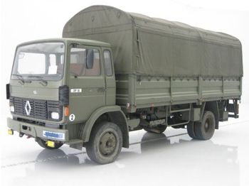 Renault JP11 - Curtainsider truck