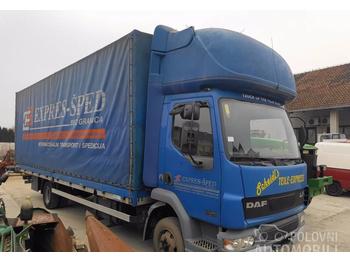 Curtainsider truck DAF 45.180: picture 1