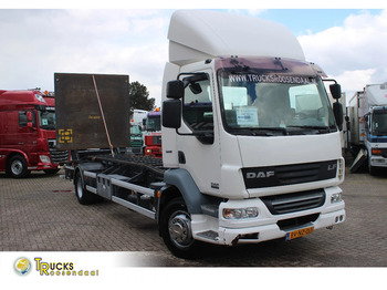 DAF LF 55 .220 + EURO 5 + DHOLANDIA LIFT 12T - Cab chassis truck: picture 1