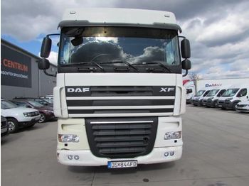 Refrigerator truck for transportation of meat DAF XF 105: picture 1