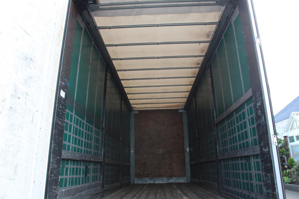 Curtainsider truck Daf XF 460 E6 Jumbo Zug Retarder Hubdach 120m³: picture 13