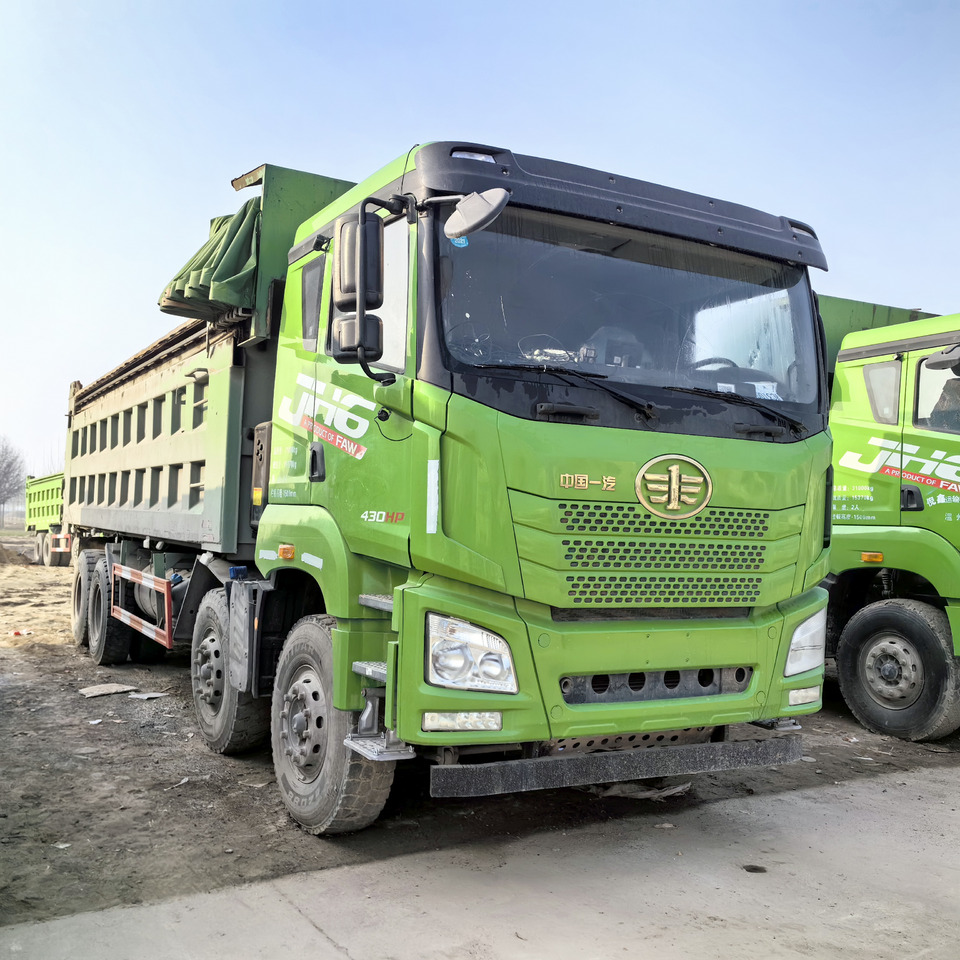 Tipper FAW China 8x4 430hp-Green: picture 2