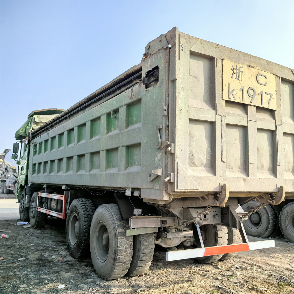 Tipper FAW China 8x4 430hp-Green: picture 3