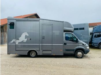 Livestock truck Iveco Pferdetransporter: picture 1