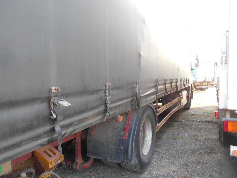 Curtainsider truck Iveco Stralis 310: picture 4