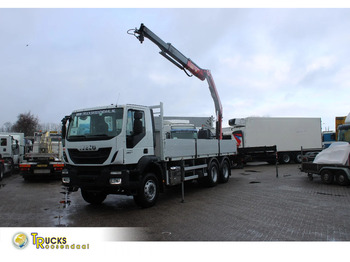 Crane truck IVECO Trakker