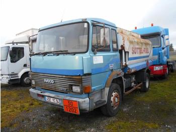 Tank truck for transportation of fuel Iveco Unic 135-14: picture 1