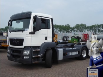 Cab chassis truck MAN 26.360 TGS BL 6X2*4 INTARDER: picture 1