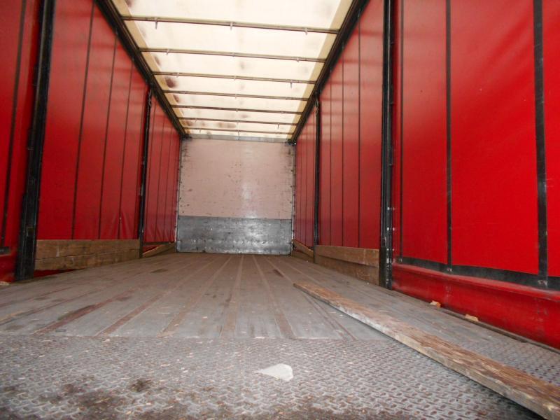 Curtainsider truck MAN TGA 18.320: picture 8