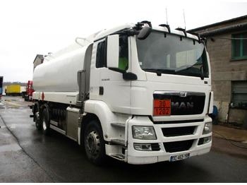Tank truck for transportation of fuel MAN TGS 26.440: picture 1