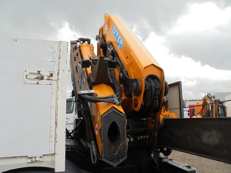 Crane truck MAN TGS 26.440 + Euro 5 + Effer 255 Crane + REMOTE + Very Good condition: picture 12