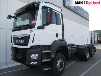 New Cab chassis truck MAN TGS 28.460 6X4-4 BL: picture 1