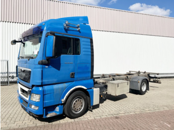 Container transporter/ Swap body truck MAN TGX 18.400