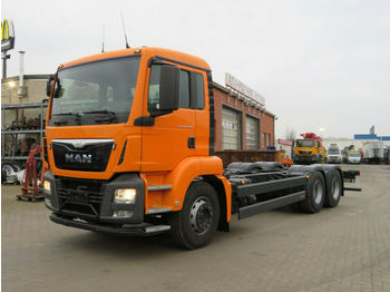 Cab chassis truck MAN TG-S 26.400 6x4 Pritsche Fahrgestell Nebenantrie: picture 1