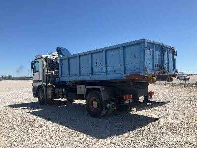 Container transporter/ Swap body truck MERCEDES-BENZ ACTROS 1831 4x2 Hydraulic problems, Crane d ...: picture 2