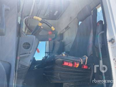 Container transporter/ Swap body truck MERCEDES-BENZ ACTROS 1831 4x2 Hydraulic problems, Crane d ...: picture 34