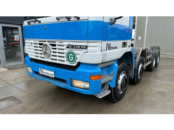 Cab chassis truck Mercedes-Benz Actros 3235 8X4 chassis - TOP: picture 2