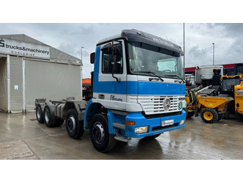 Cab chassis truck Mercedes-Benz Actros 3235 8X4 chassis - TOP: picture 4