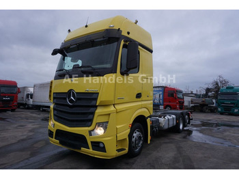Container transporter/ Swap body truck MERCEDES-BENZ Actros 2648
