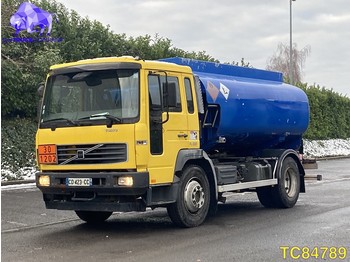 Tank truck Volvo FLC 220 Euro 3