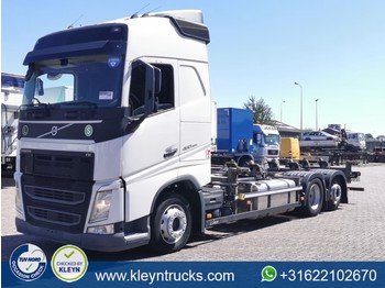 Container transporter/ Swap body truck Volvo FH 460: picture 1