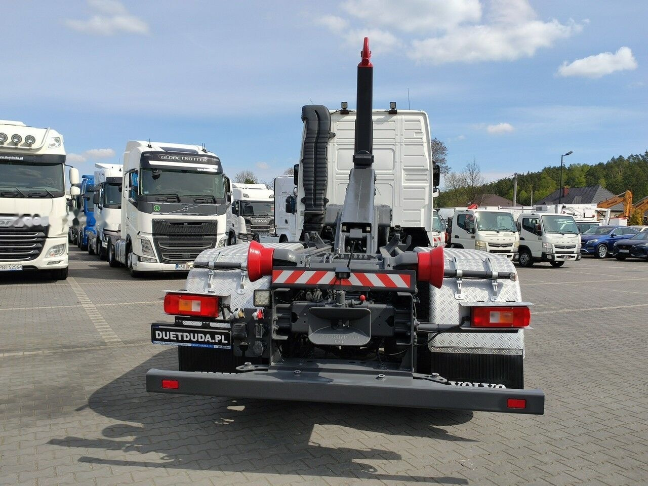 Hook lift truck Volvo FH 460: picture 19