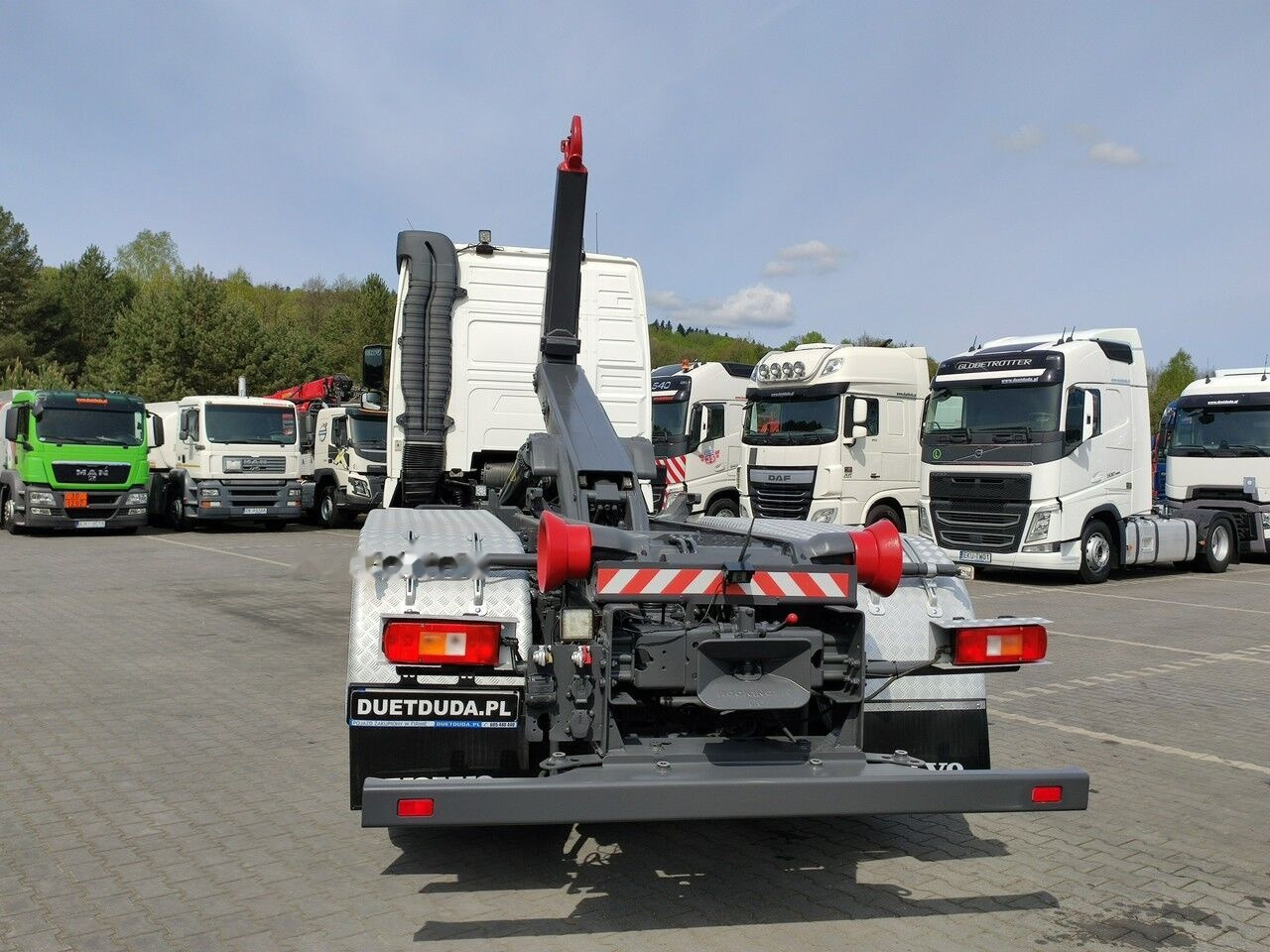 Hook lift truck Volvo FH 460: picture 23