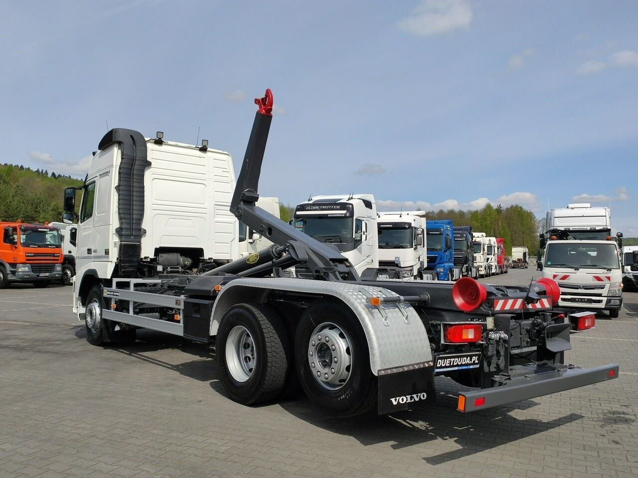 Hook lift truck Volvo FH 460: picture 21