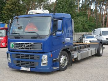 Autotransporter truck Volvo FM13 440 Chassis fur Autotransporter: picture 1