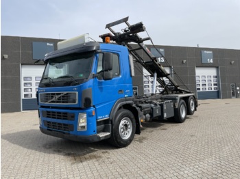 Container transporter/ Swap body truck Volvo FM400 Euro 5: picture 1
