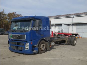 Autotransporter truck Volvo  FM 13 440 Chassis für Kassbohrer: picture 1