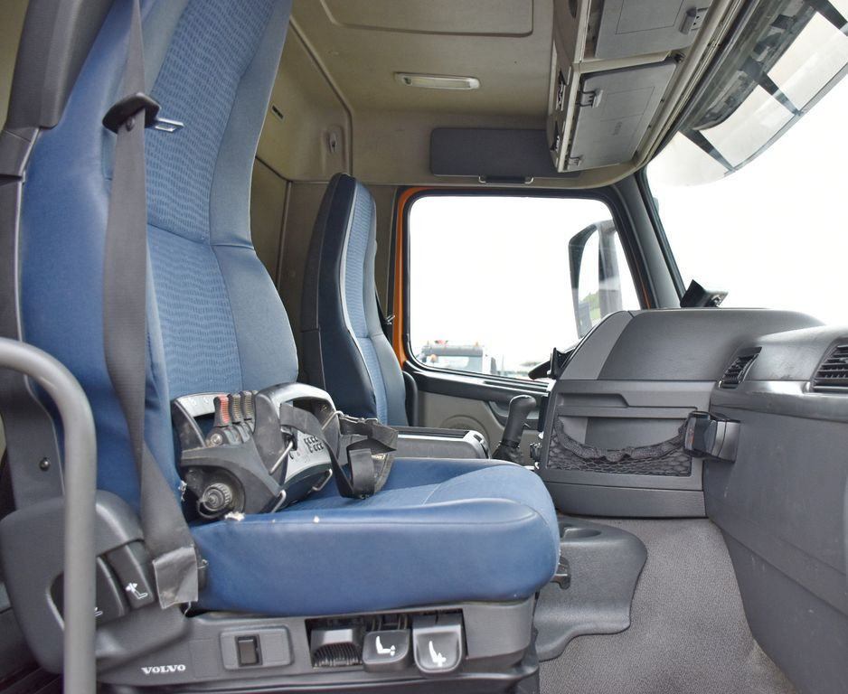 Crane truck, Tipper Volvo FM 400 Kipper 5,20m*HIAB 144 ES-3 HIDUO/FUNK*6x4: picture 11