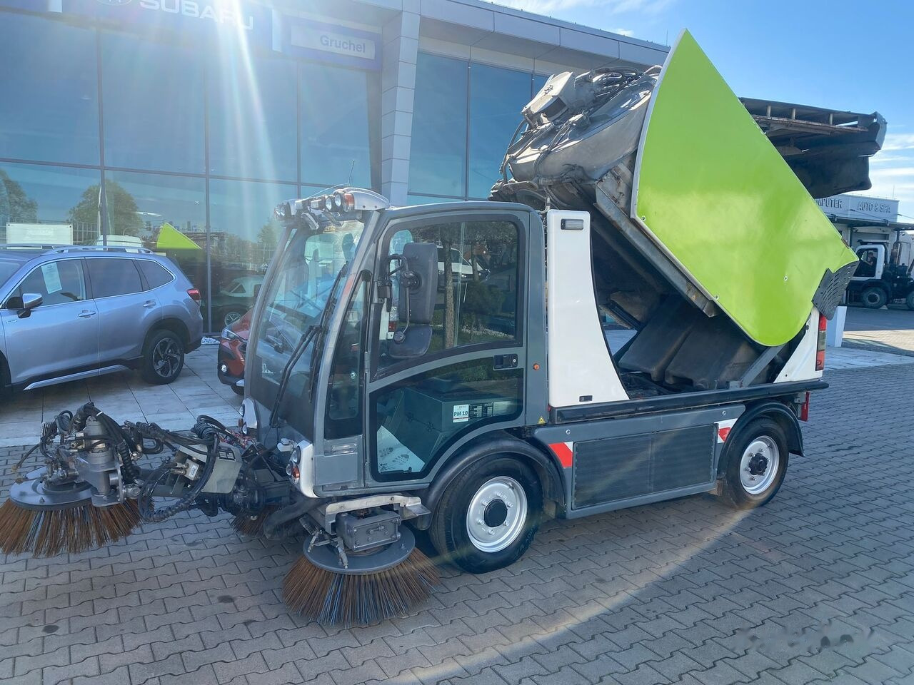Road sweeper Boschung S3 Sweeper / EURO5 / 4X4 / NICE CONDITION / WORKS GREAT: picture 34