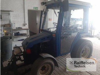 Municipal tractor Iseki 3020: picture 1