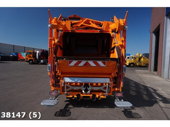 Garbage truck MAN TGS 28.320: picture 3