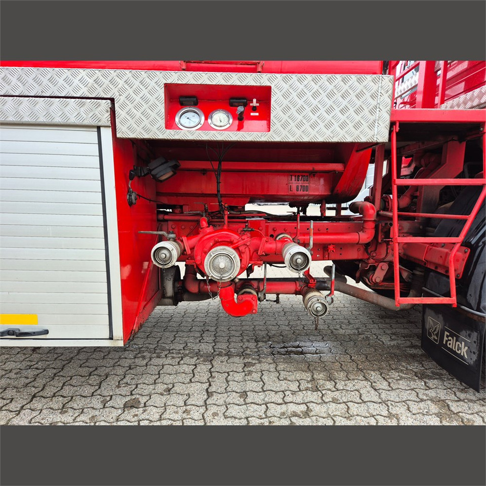 Fire truck Mercedes 1722: picture 14