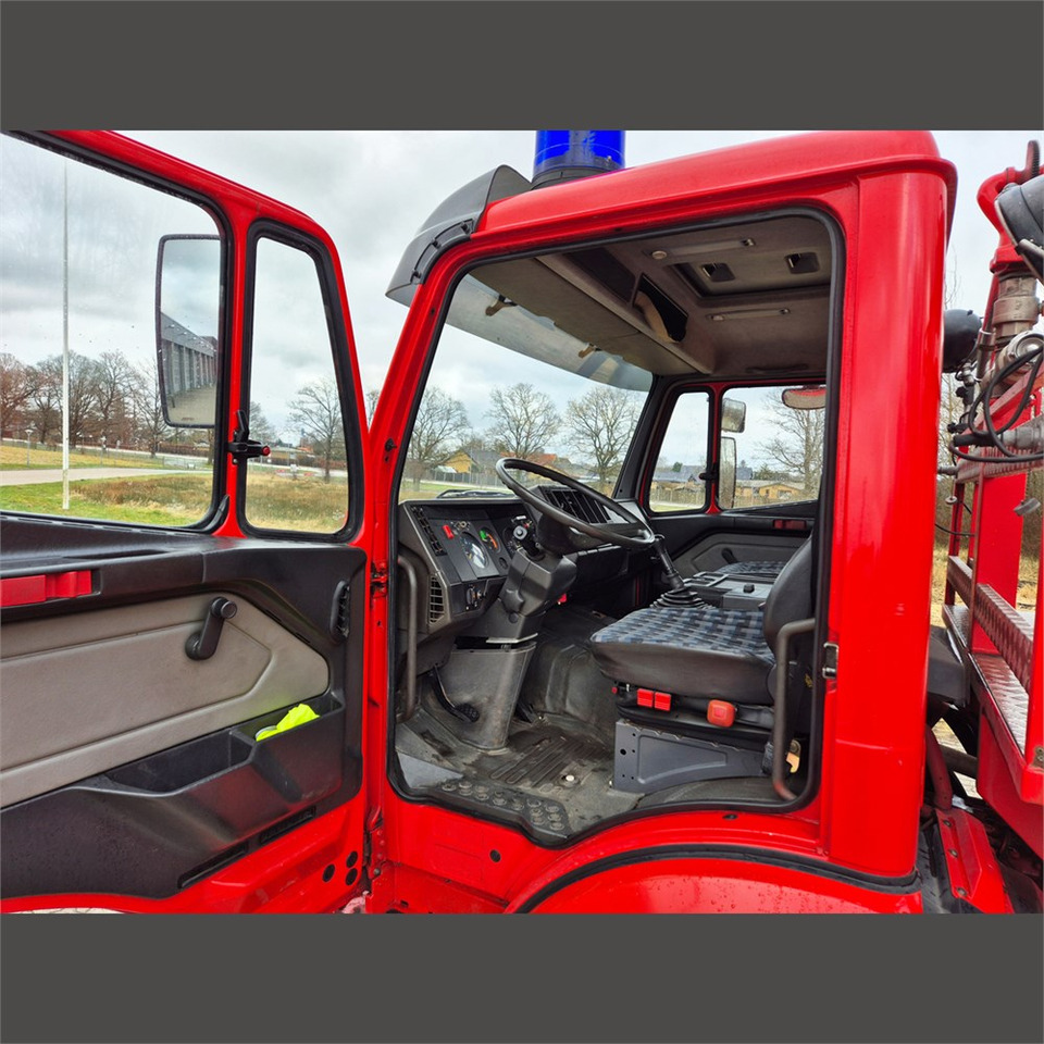 Fire truck Mercedes 1722: picture 10