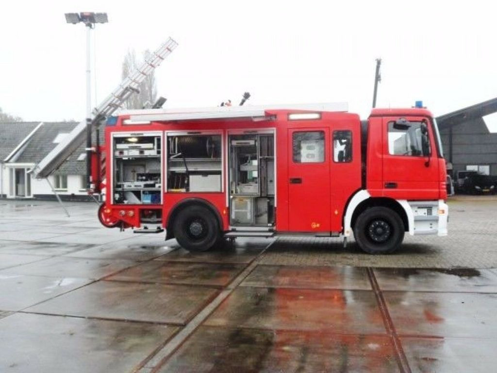 Fire truck Mercedes-Benz ACTROS 1835 Feuerwehr 2080 L Fire Unit !!: picture 7