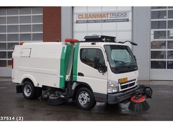 Road sweeper Mitsubishi CANTER L7 Brock 4m3: picture 1