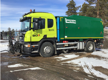 Road sweeper Scania P400: picture 1