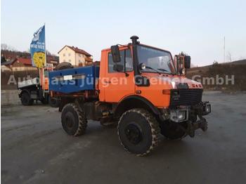 Utility/ special vehicle Unimog U 1600, 427/12, mit Aufbaustreuer